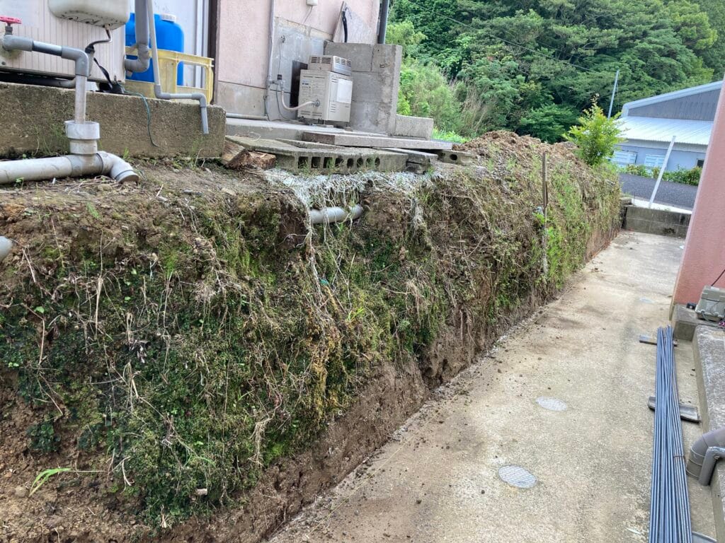 佐世保市吉井町　擁壁コンクリート工事の施工前